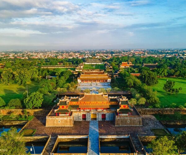 HALF-DAY TOUR (IMPERIAL CITADEL & KHAI DINH TOMB)