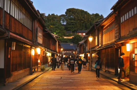 Kanazawa Night Foodie Tour