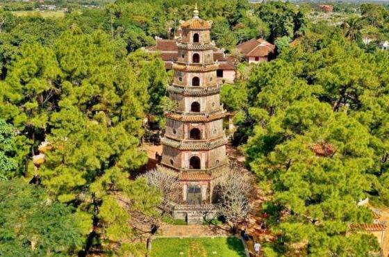 FULL DAY TOUR IN HUE (L)